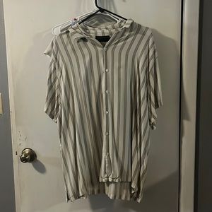 cute shirt never worn